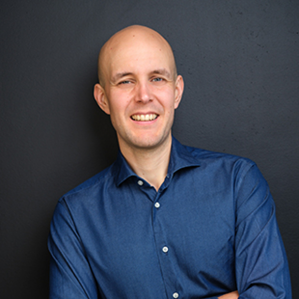 Juho Toivola LinkedIn kouluttaja YTK-Yhdistys webinaari